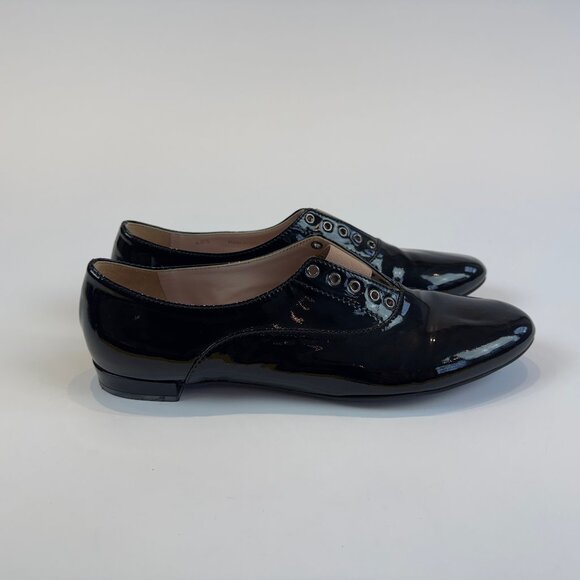 Miu Miu Black Patent Leather Oxfords, EU 40.5 - Picture 4 of 13